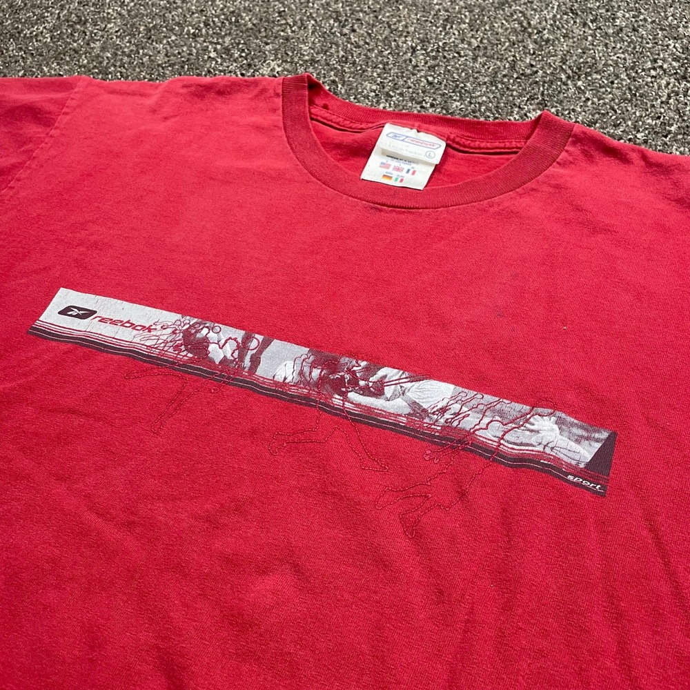 Vintage Reebok Sport Graphic T-Shirt Red Mens Large Short Sleeve Crew Neck